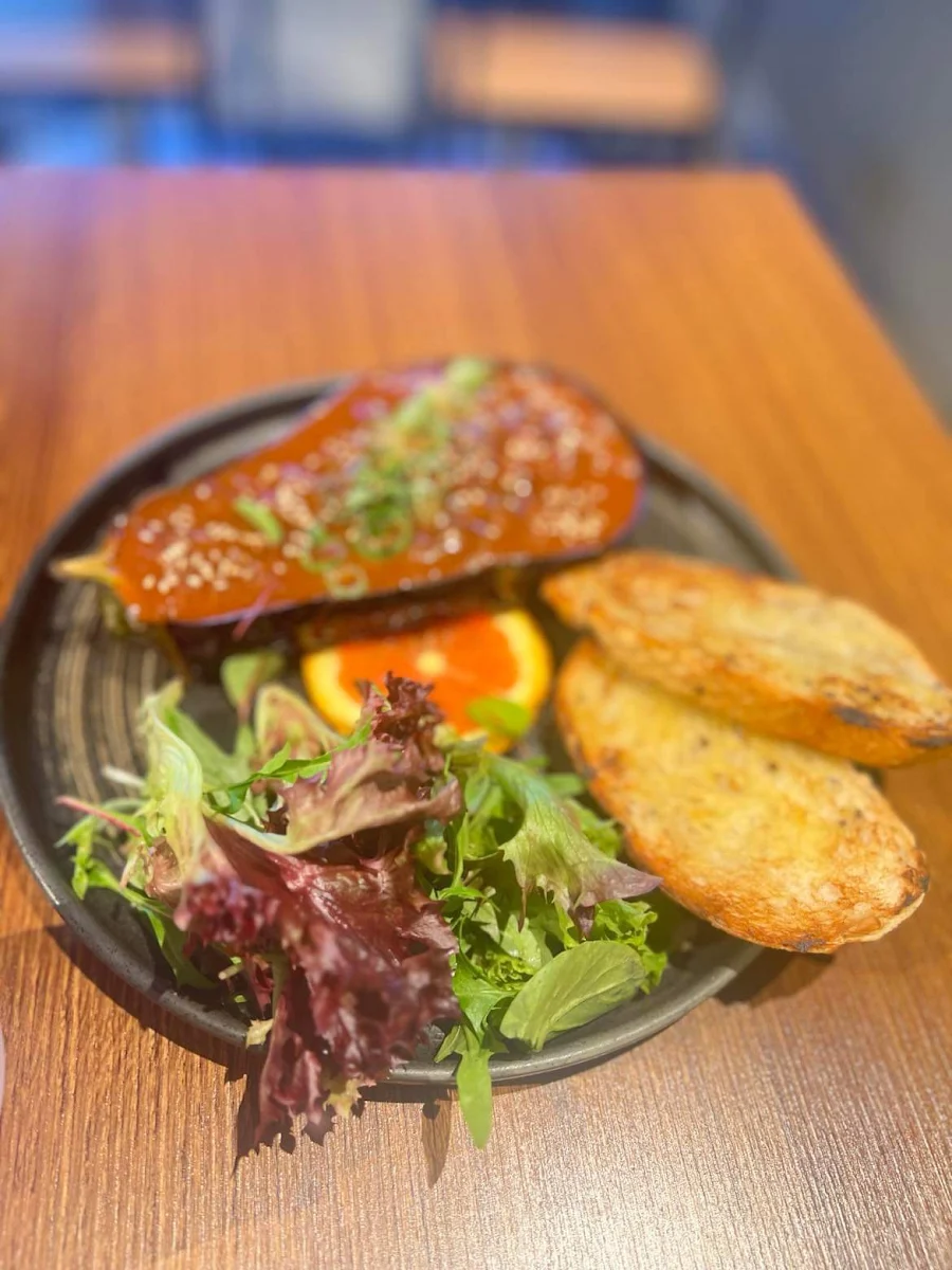 Highlights, Honey Toast Cafe