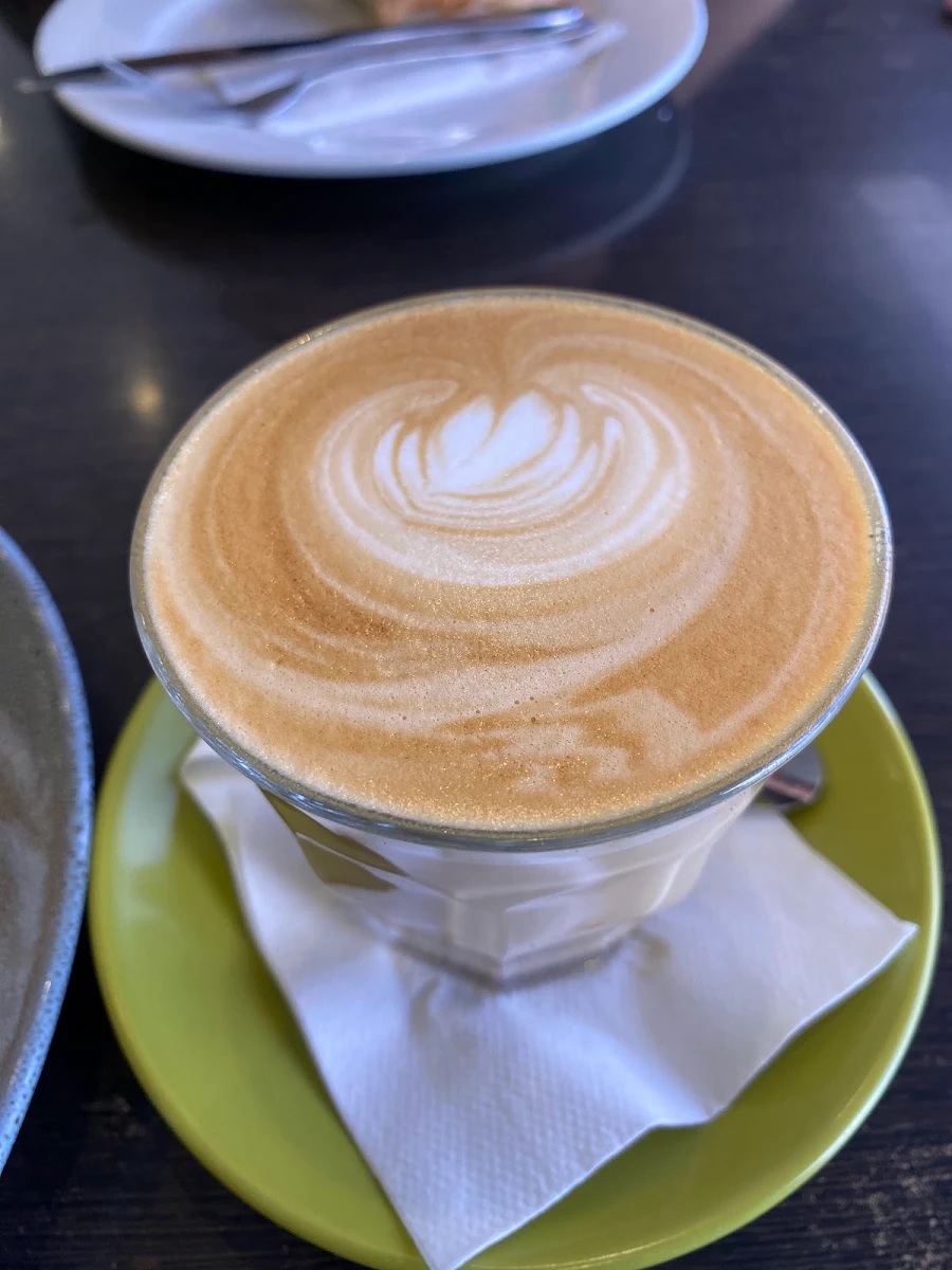 Latte, Cafe Lucio