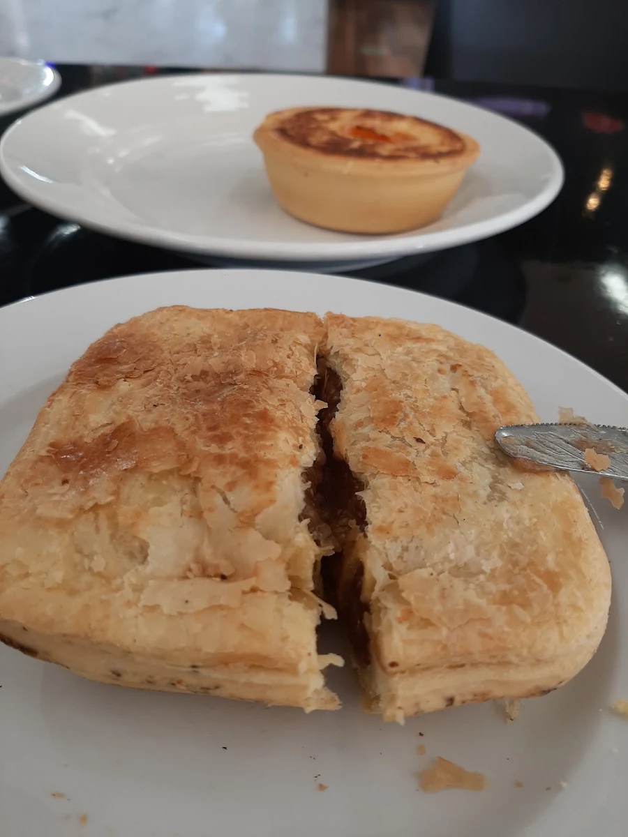 Aussie Beef Pie, Khmer Kitchen