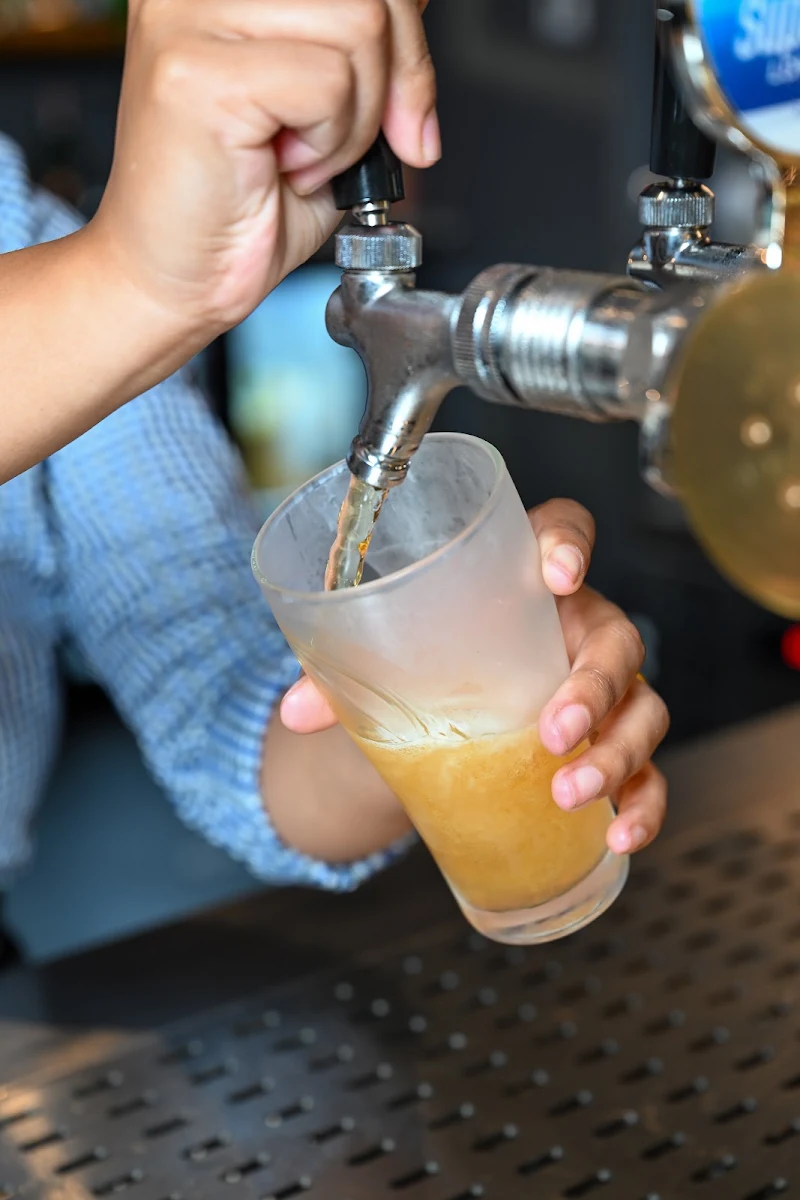 Highlights, New Victoria Tavern