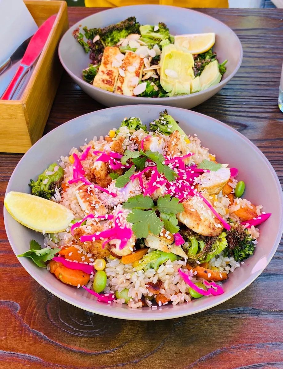 Ginger Chicken, Hug a Mug Cafe