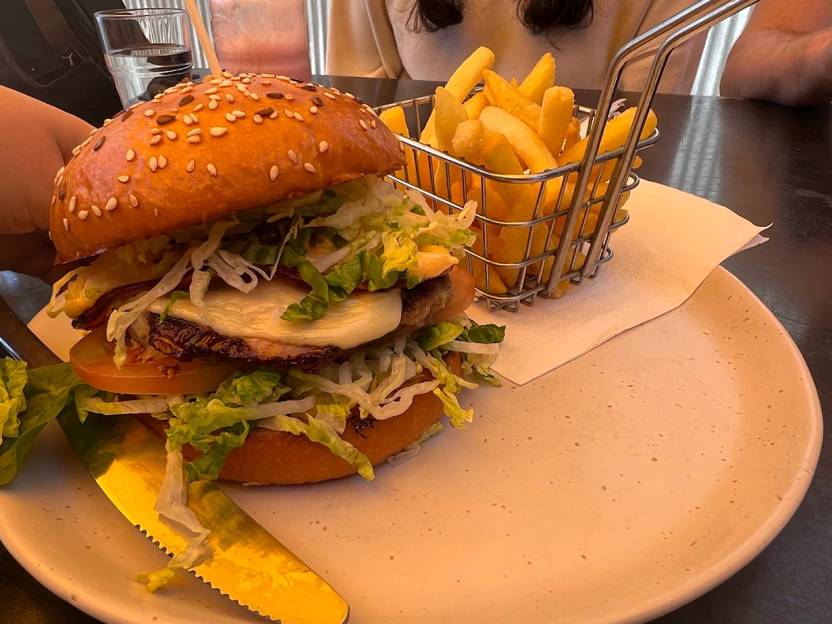 KFC Burger with hm Chips, Hug a Mug Cafe