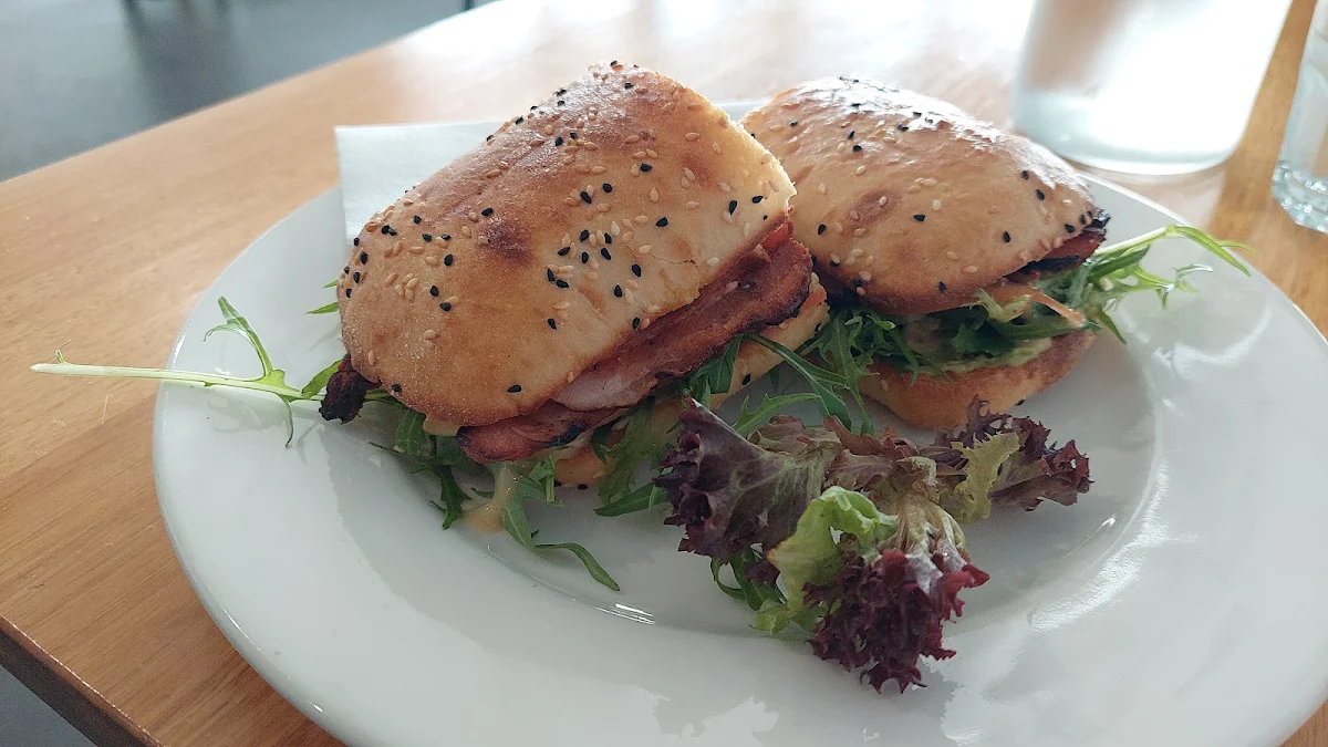 Highlights, Hapi Cafe & Restaurant Rye