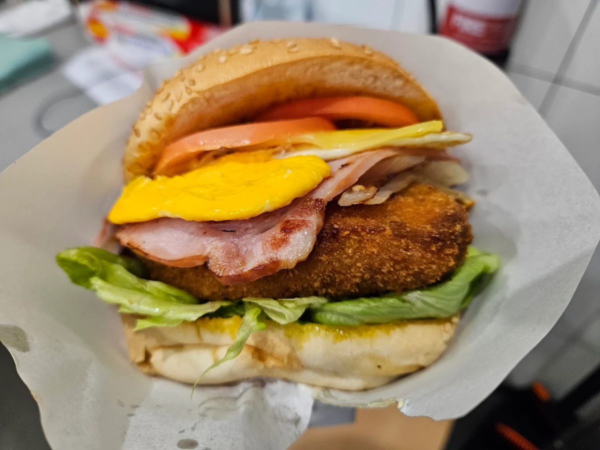 Schnitzel Burger with the Lot