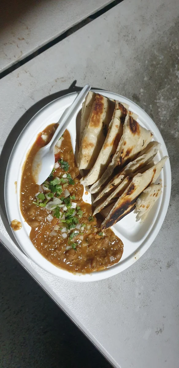 Chole Kulcha