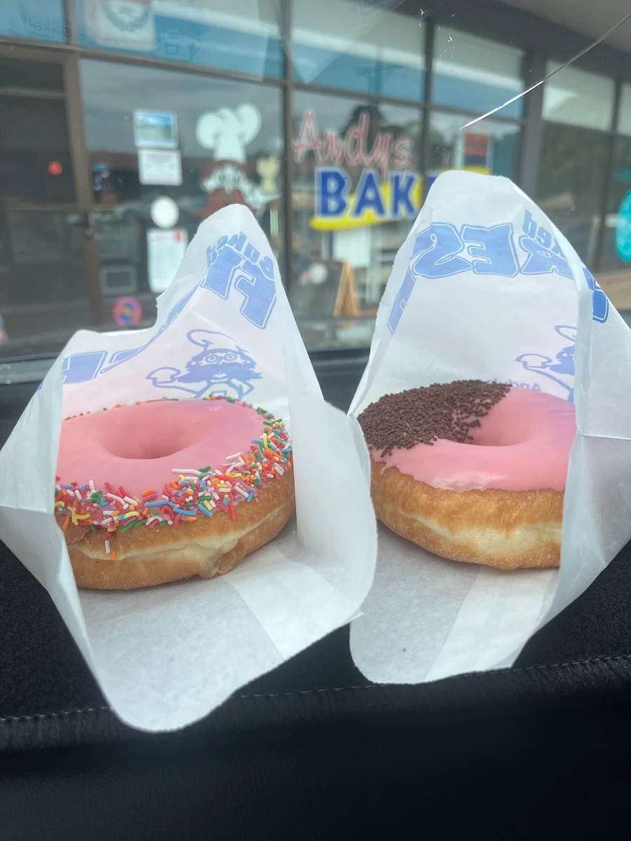 Highlights, Andy's Bakery