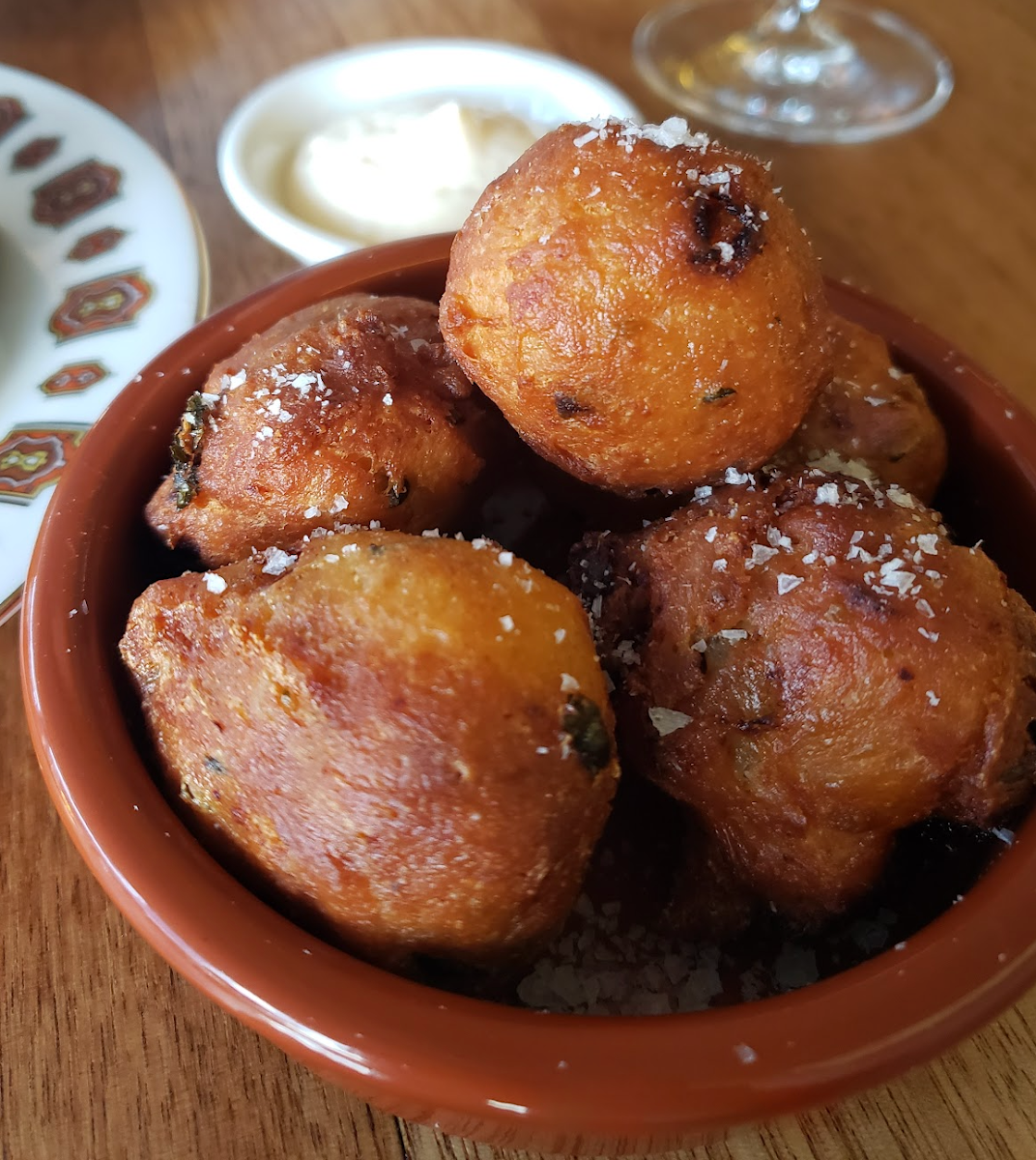 Highlights, La Perla Bar and Restaurant