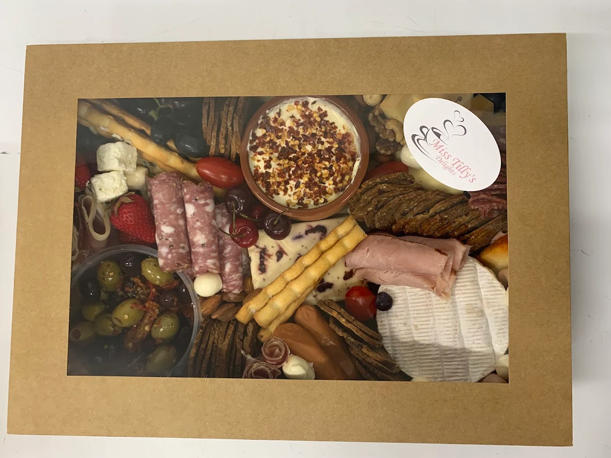 Highlights, Miss Tilly's Delights
