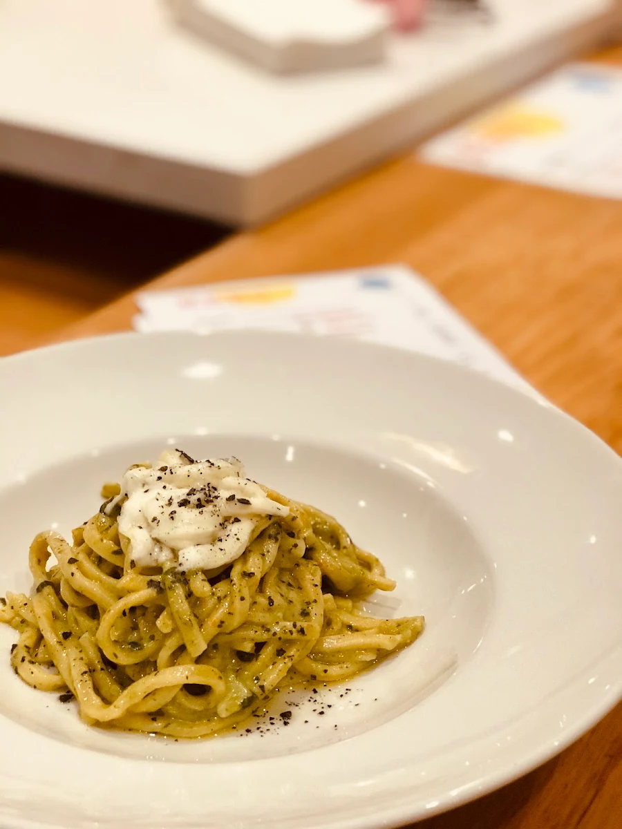 Fusilli Cacio E Pepe, 377 On Lygon