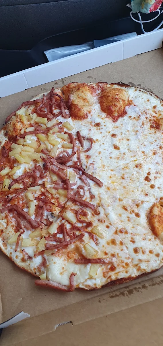 Half Hawaiian & Cheese Pizza