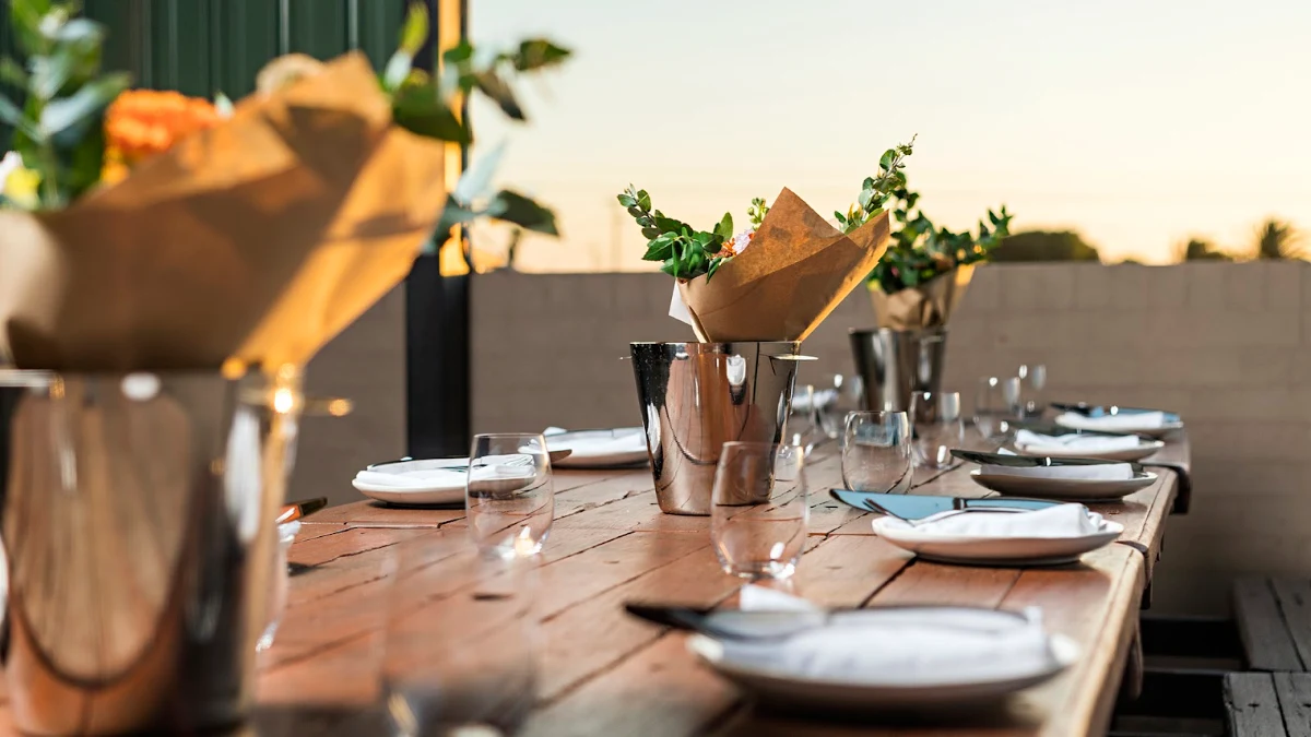 Highlights, Tarcoola Tavern-Bar-Bistro