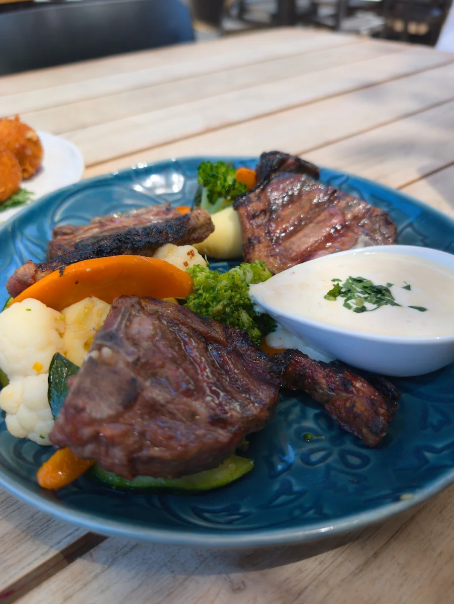 Reef & Beef, Tarcoola Tavern-Bar-Bistro