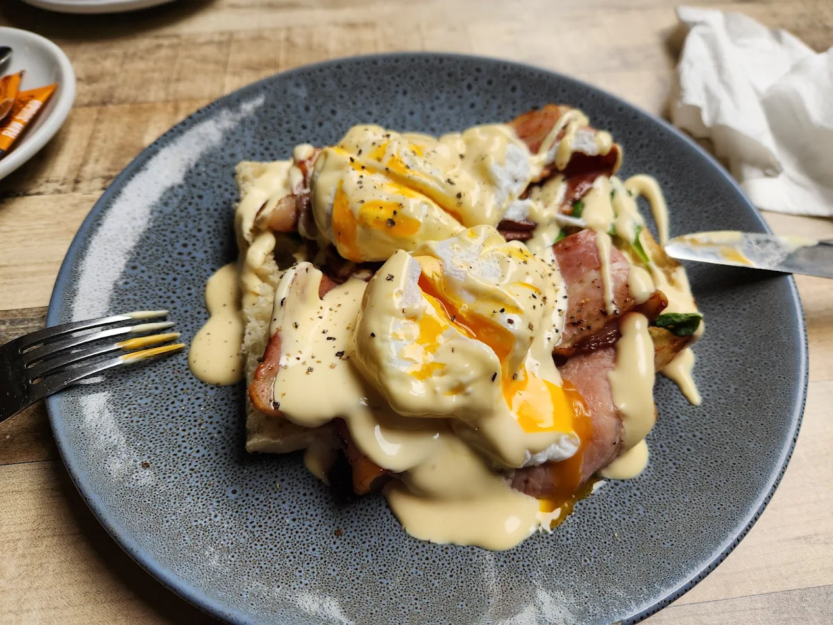 Eggs Benedict with Bacon, Zora Cafe
