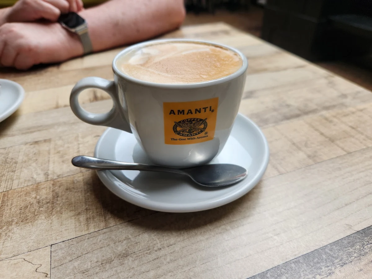 Flat White, Zora Cafe
