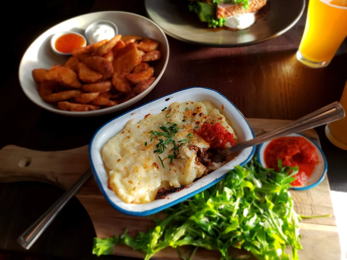 Shepherd's Pie, Earl of Leicester Hotel