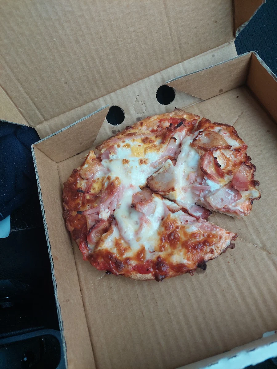 Highlights, Mal's Pizza Bite