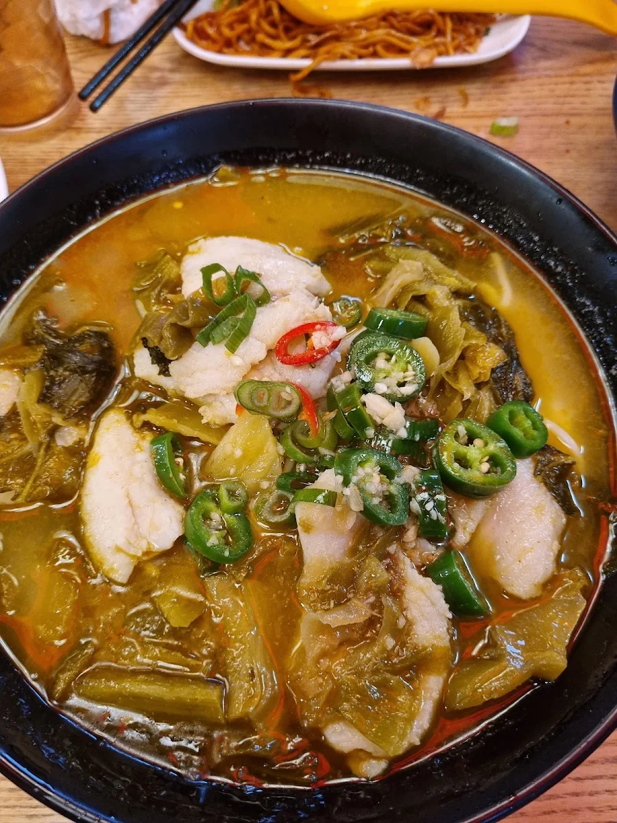 Preserved Cabbage with Fish Vermicelli