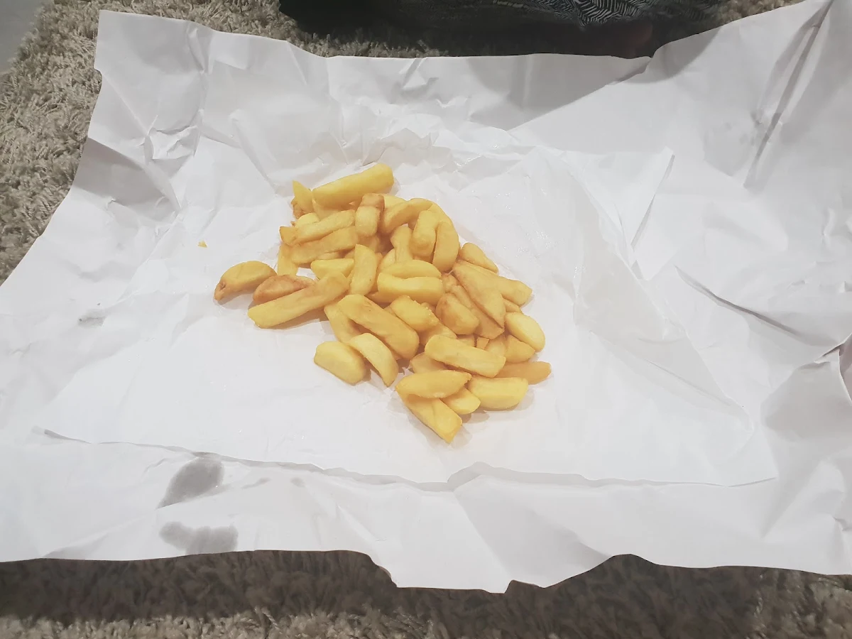 4 Chips, Corrie St Big Fish Cafe