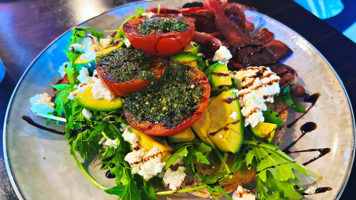 Highlights, Cafe PIZZ by Pizzaca