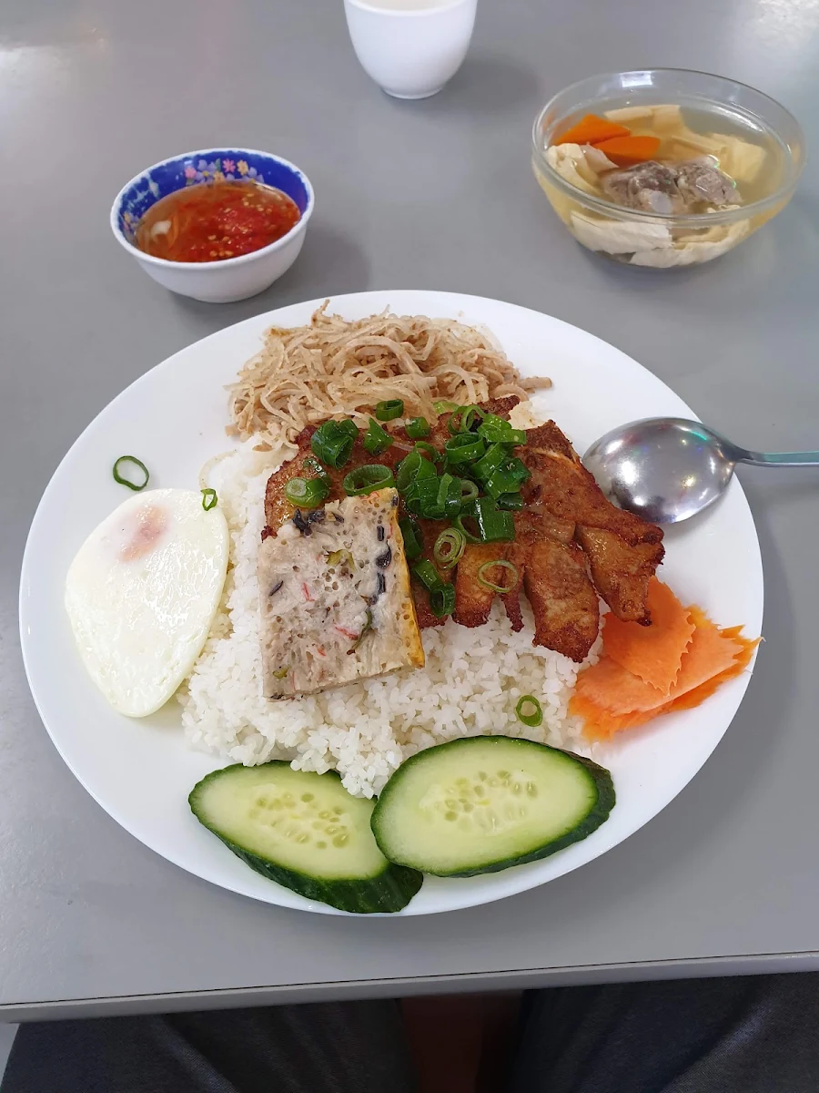 Broken Rice, Phu Linh Chinese Noodle House
