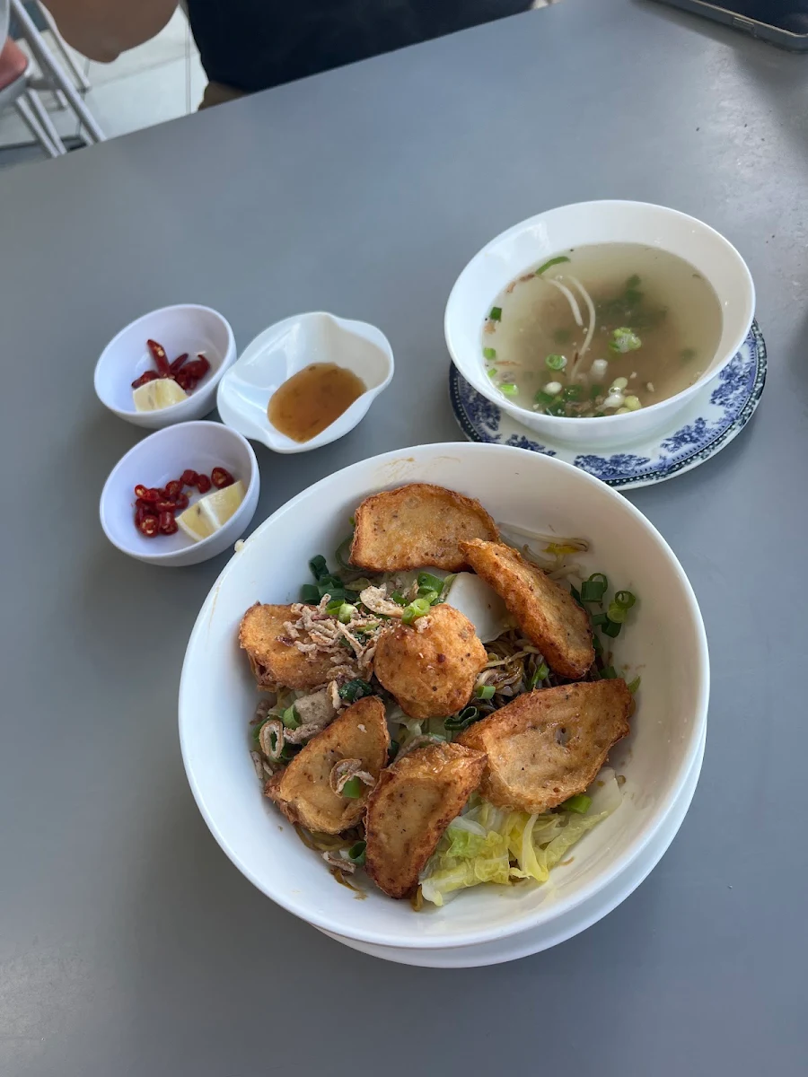 Highlights, Phu Linh Chinese Noodle House