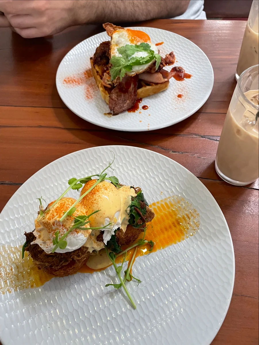 Pulled Beef Benedict, Blacksmith Highgate
