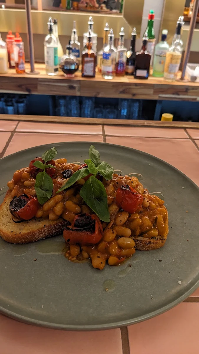 Highlights, PIGLET BAR AND EATERY
