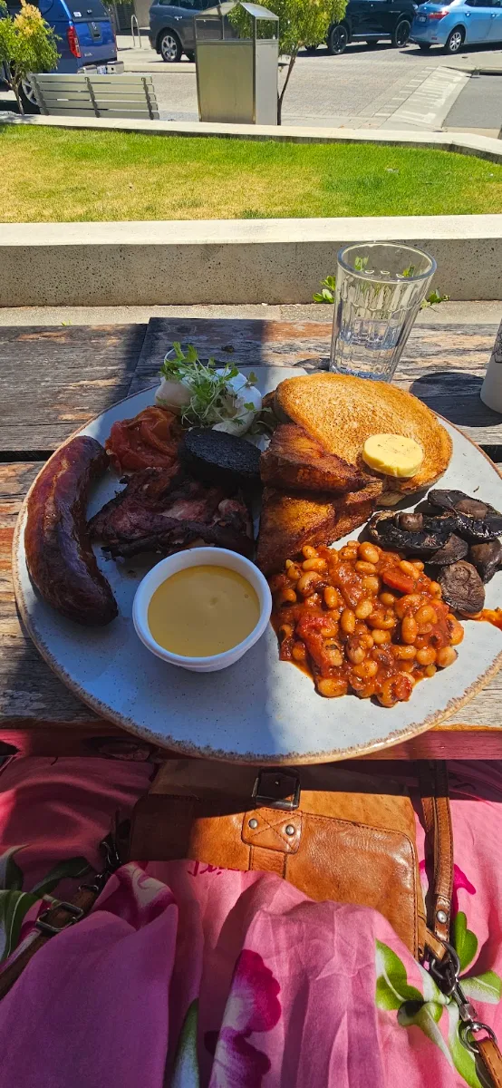 Big Breakfast