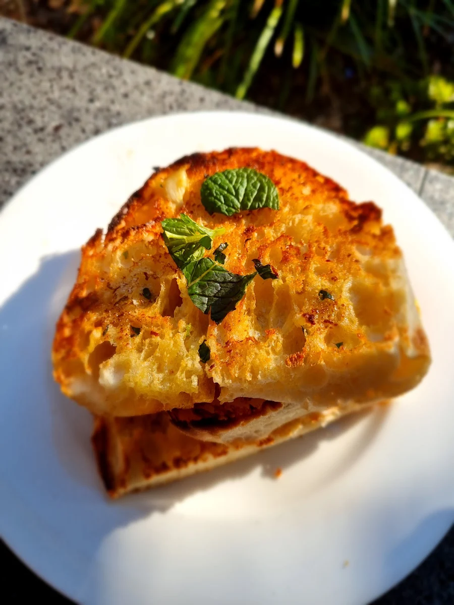 Garlic Bread, Tipplers cafe
