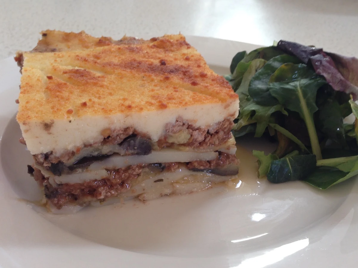 Mousaka, The Stables