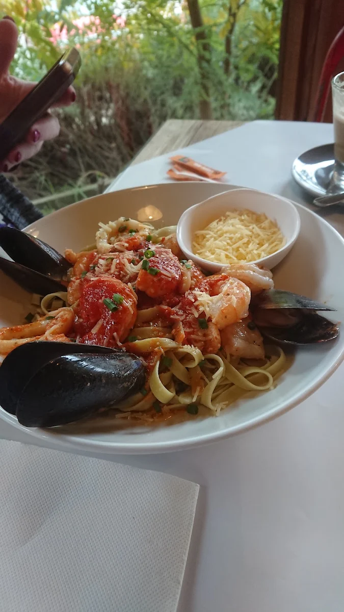 Spaghetti Marinara, The Stables