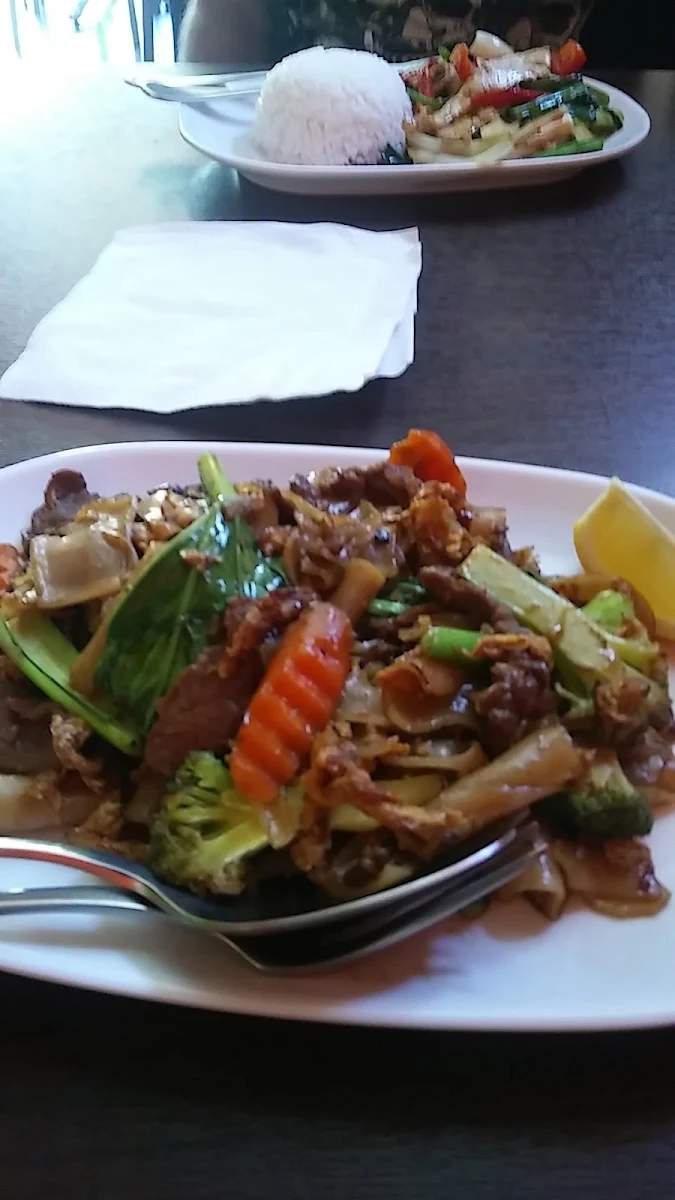 Pad SE EW, Yim Thai Gloucester