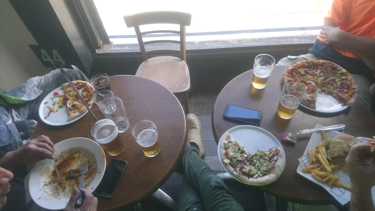 Pizzas, Saloon Bar Ocean Beach Hotel