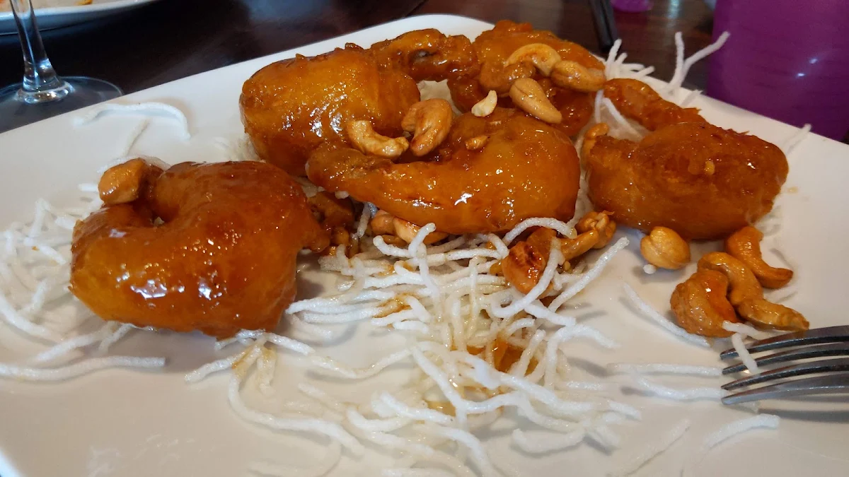 Honey Prawn with Cashew Nuts