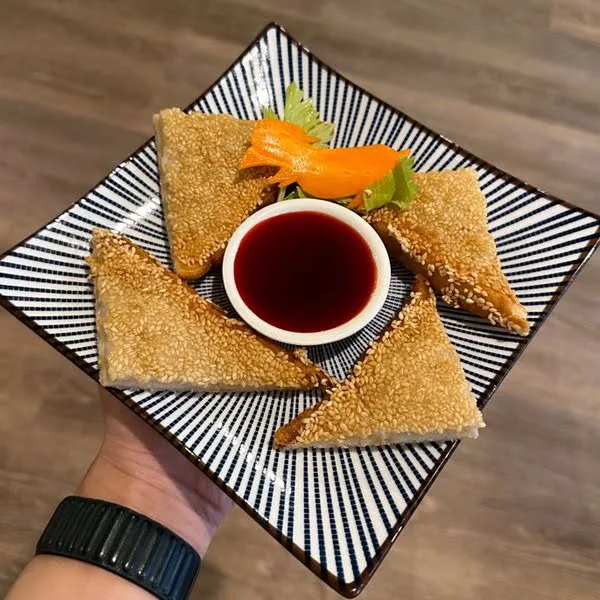 Highlights, Happy Sun Restaurant