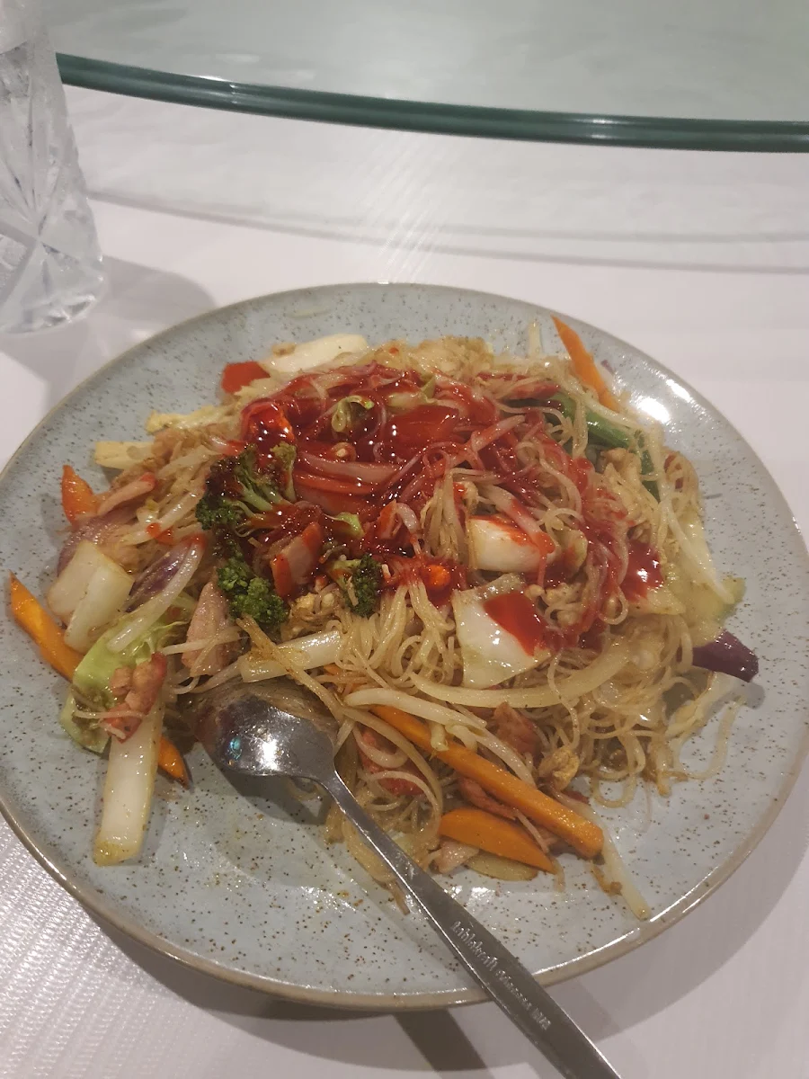 Highlights, Happy Sun Restaurant