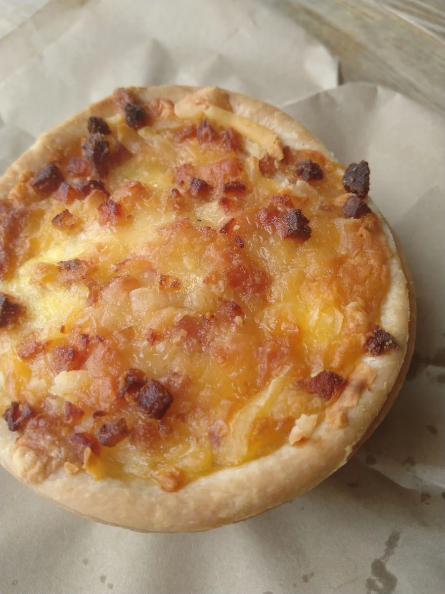 Superman Pie, Burkes Bakery Nagambie