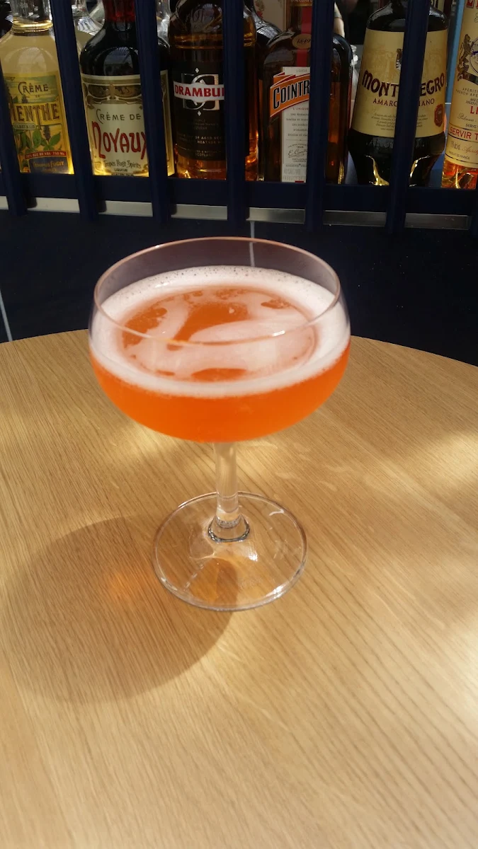Classic Spritz, Good Heavens Rooftop Bar