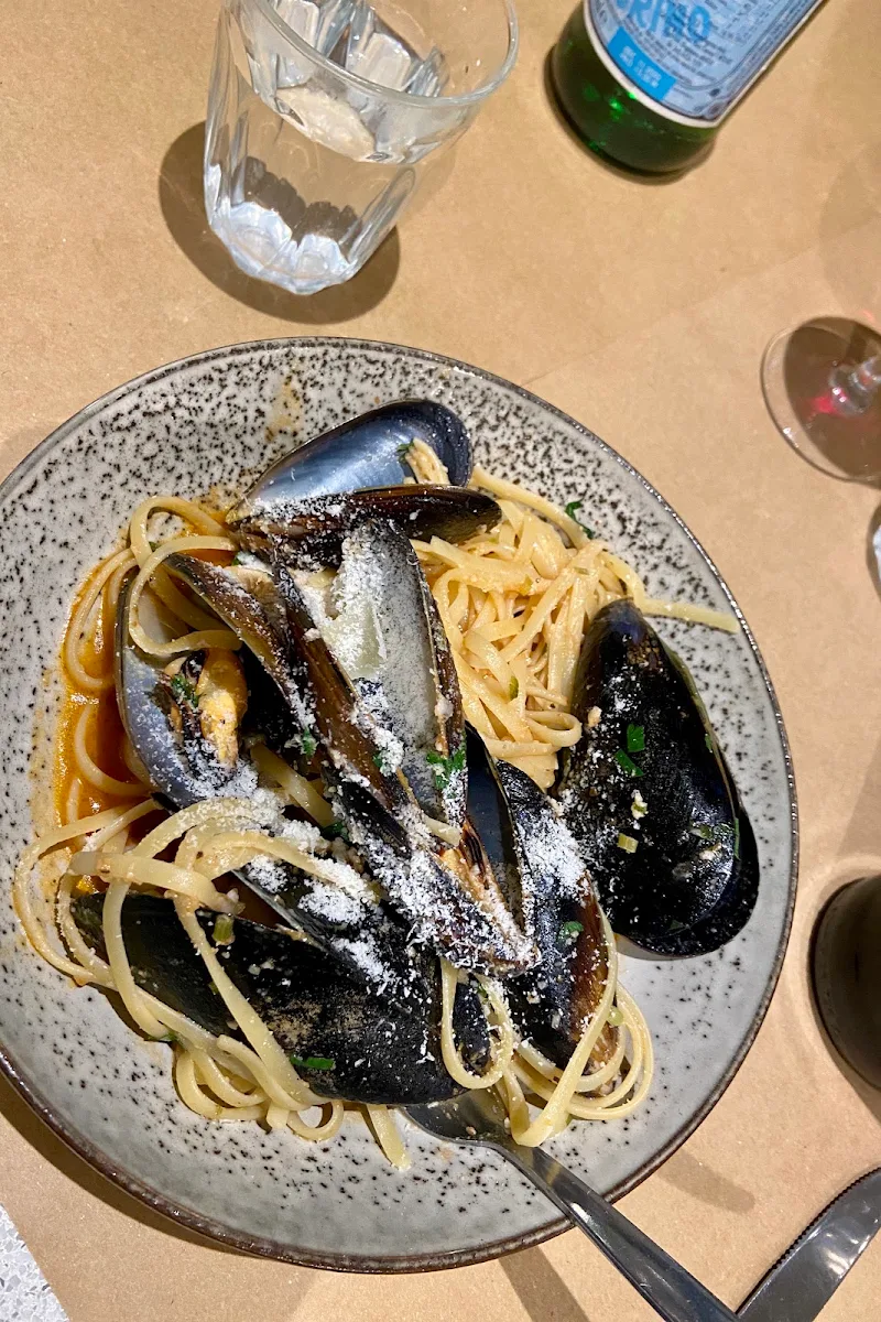 Service, Livoti's Italian restaurant