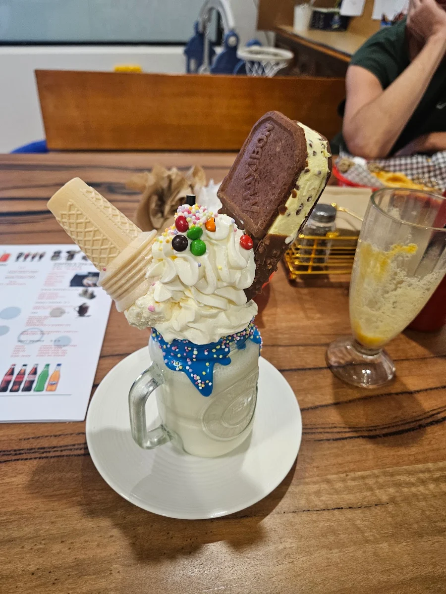 Highlights, Golden Snapper Fish & Chip Shop