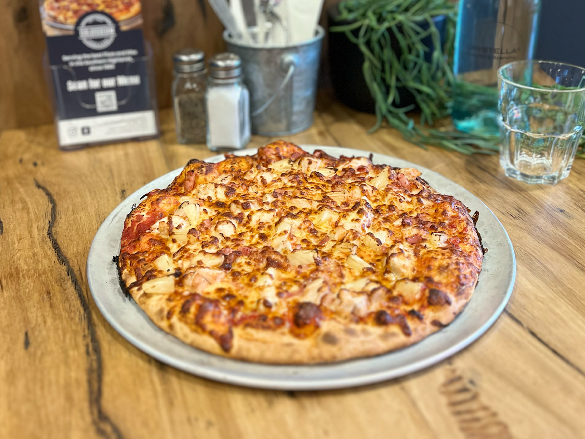 Highlights, Colosseum Pizza & Ribs