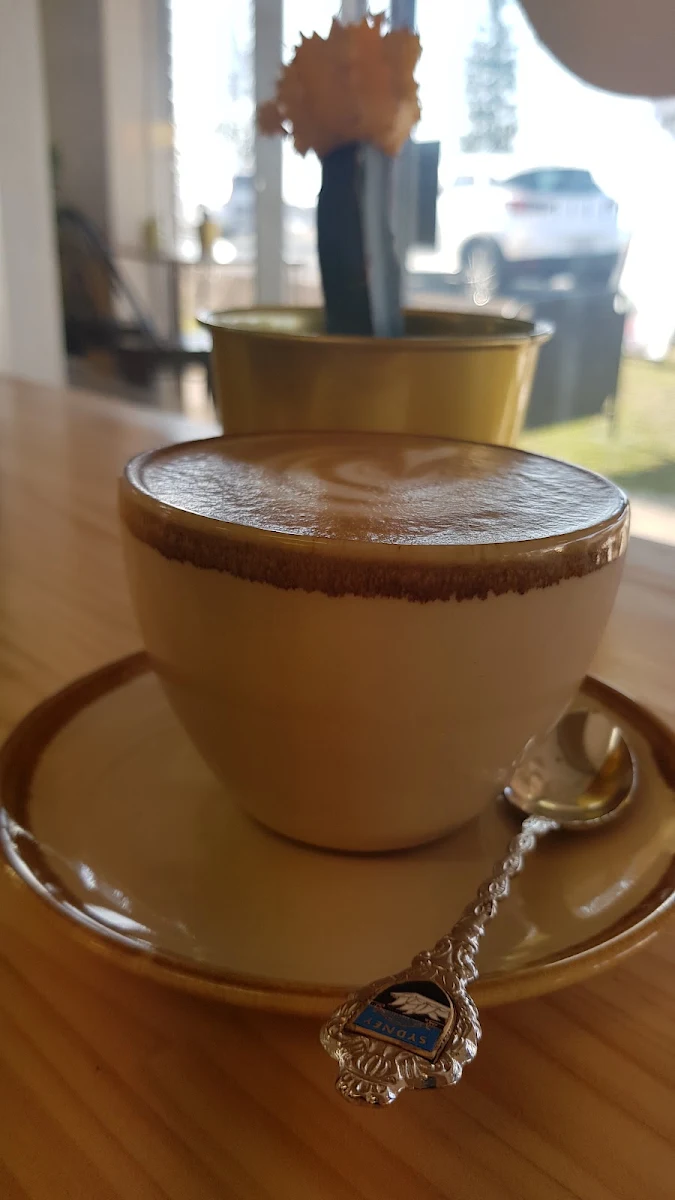 Flat White, Bramble Bay General