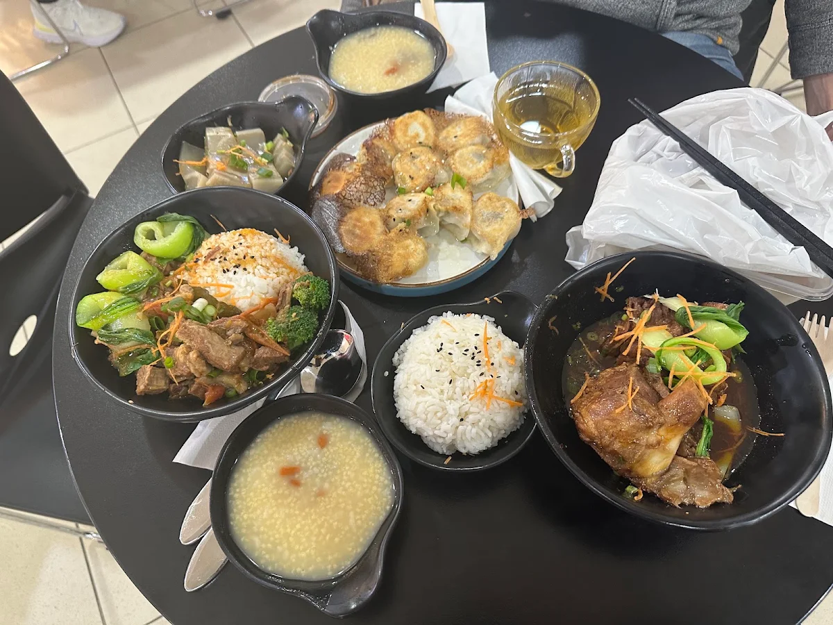 Highlights, MISS ZHOU’S DUMPLING’S