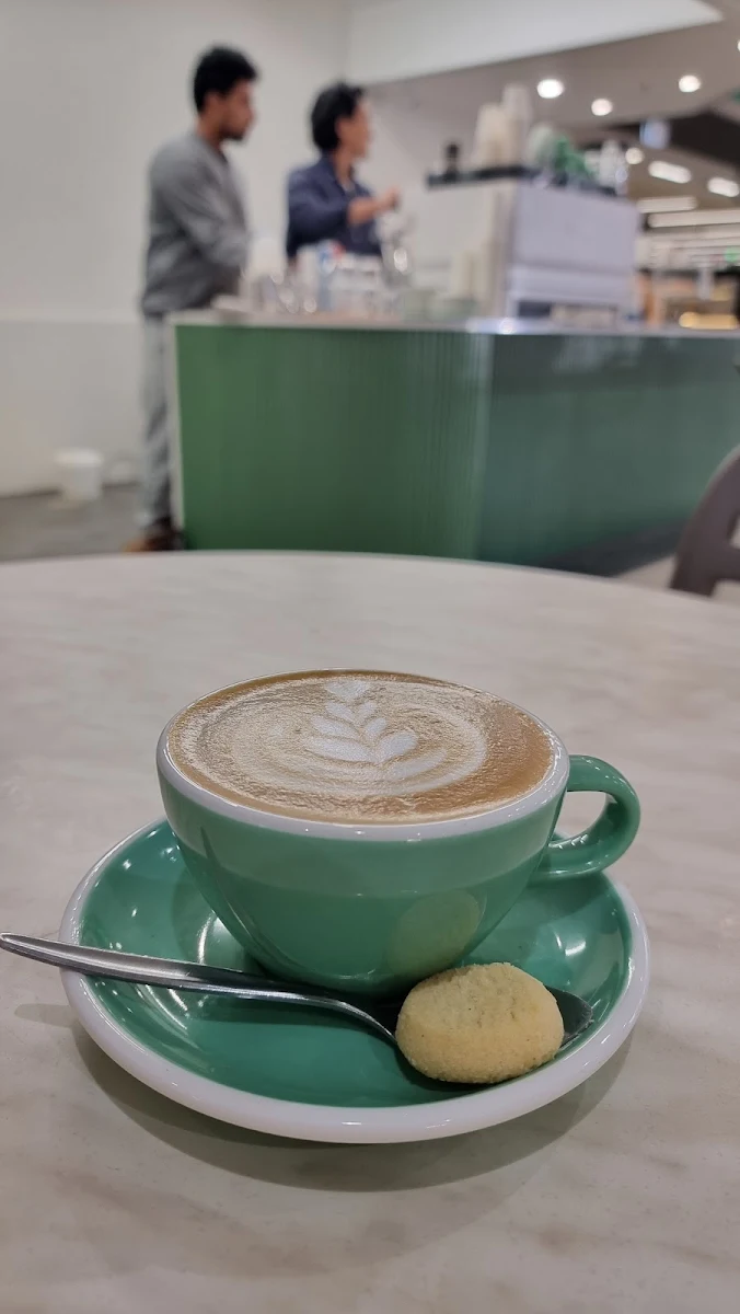 Flat White, GOOD EGG CAFE & DELI