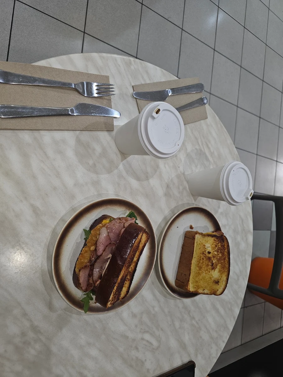 Highlights, GOOD EGG CAFE & DELI