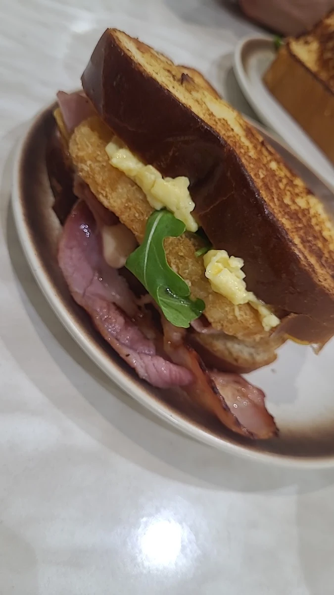 Highlights, GOOD EGG CAFE & DELI