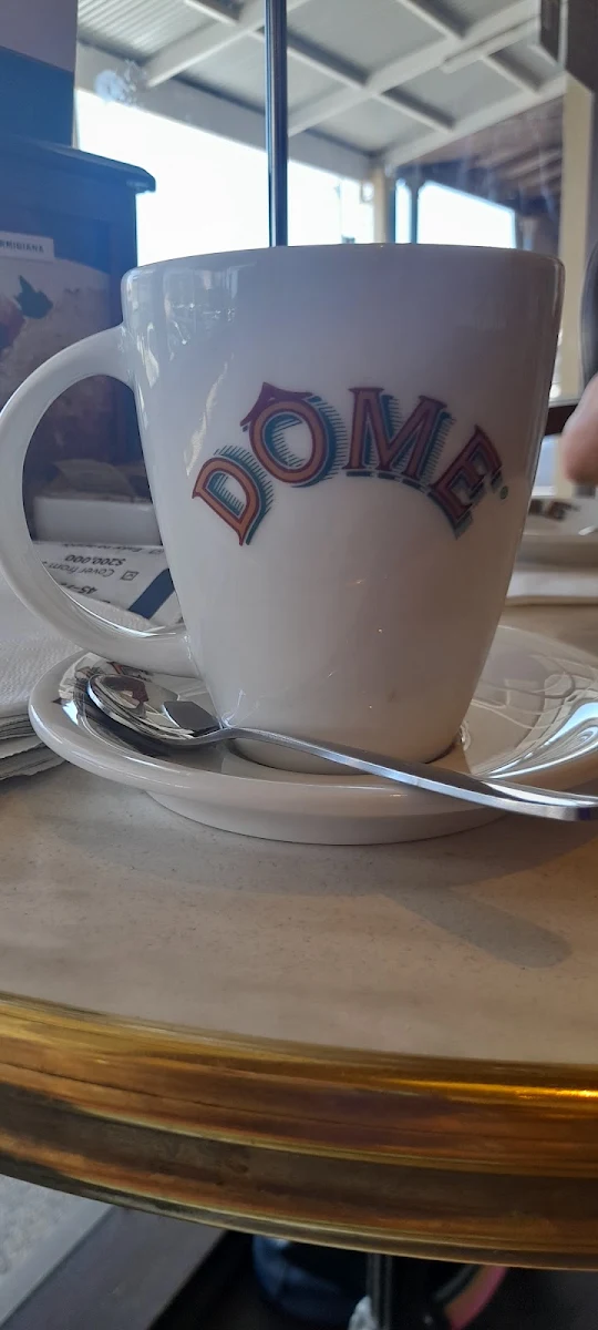 Flat White Coffee, Dôme Café - Kalgoorlie