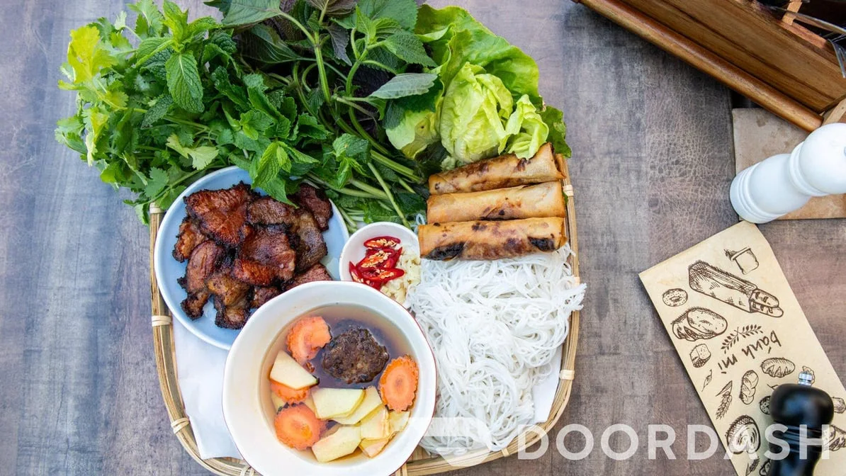 Highlights, Banh Mi Sil Vous Plait 2