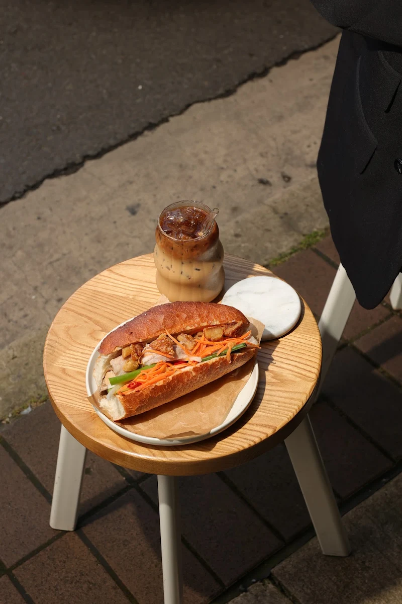 Highlights, Banh Mi Sil Vous Plait 2
