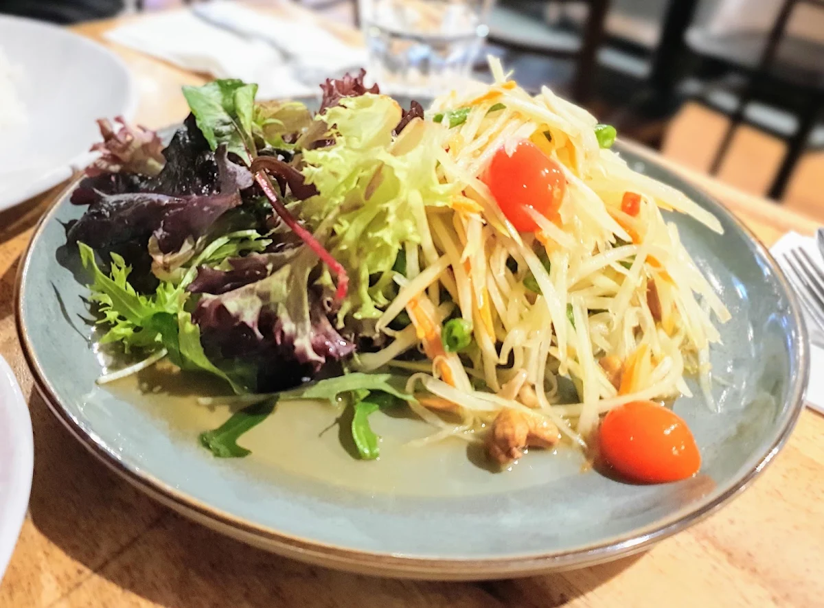 Highlights, Kings Corner Thai Five Dock
